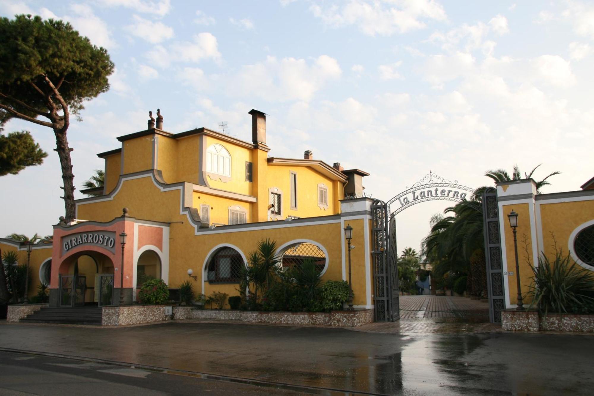 Hotel Ristorante La Lanterna Calvizzano Exteriér fotografie